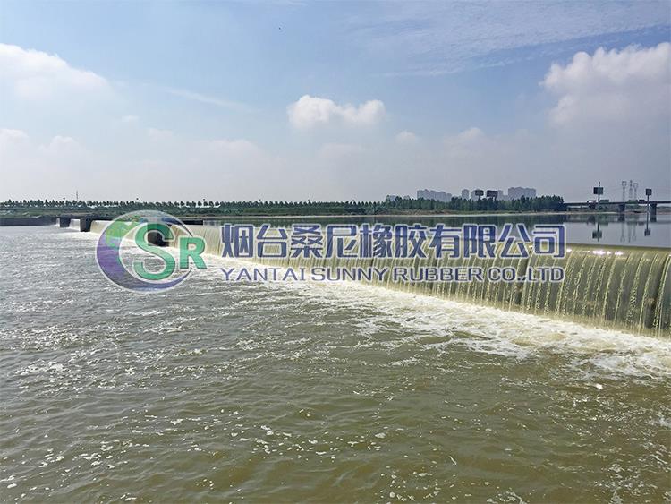 steel rubber dam gate
